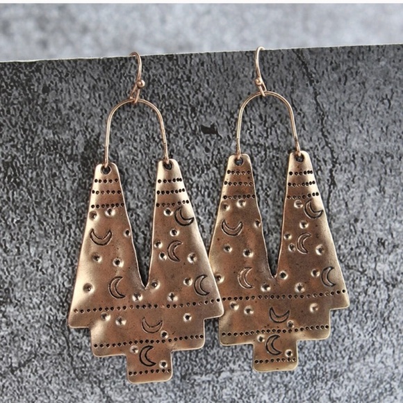 Moon Stamped Dangle Earrings - Picture 4 of 5